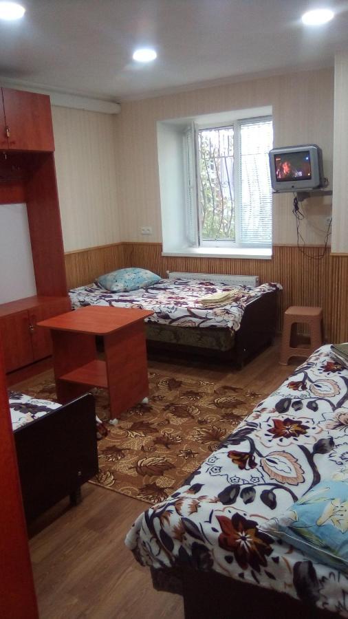 1-Я Слободская, 17А, Угол Проспекта Центрального, 3 Дивана, Wi-Fi, Отдельный Вход. Mykolaiv Exterior foto